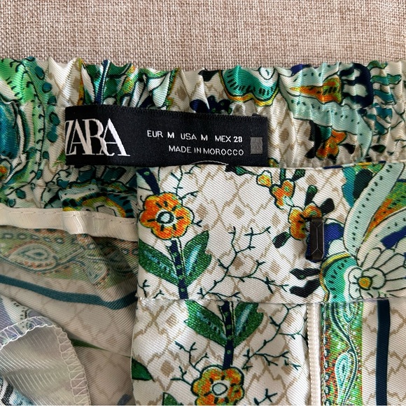 Zara Paisley Cropped Pants Size Medium - Picture 4 of 6